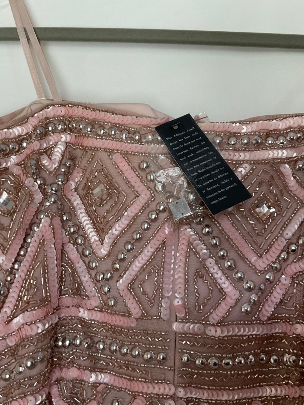 Adrianna Papel Size 6 beaded sequins pink cocktail dress - Picture 3 of 4